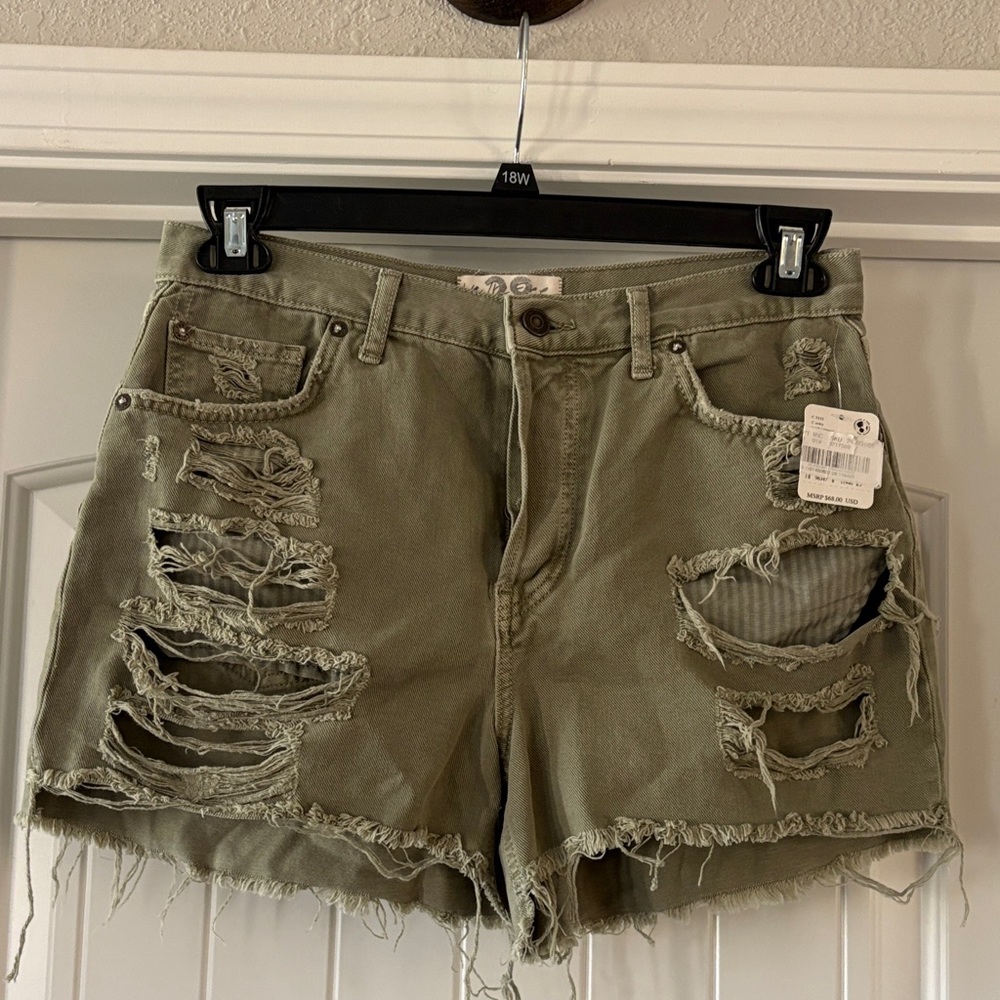 We The Free Olive Distressed Cargo Shorts